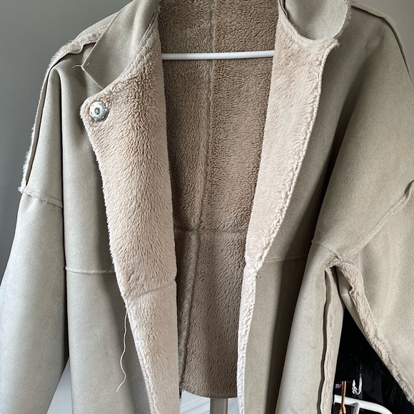 Urban Outfitters Reversible Jacket - Picture 2 of 6